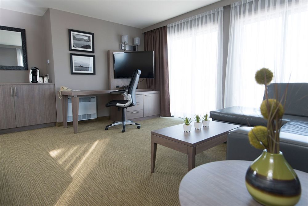 Hotel Rive Gauche Beloeil Экстерьер фото