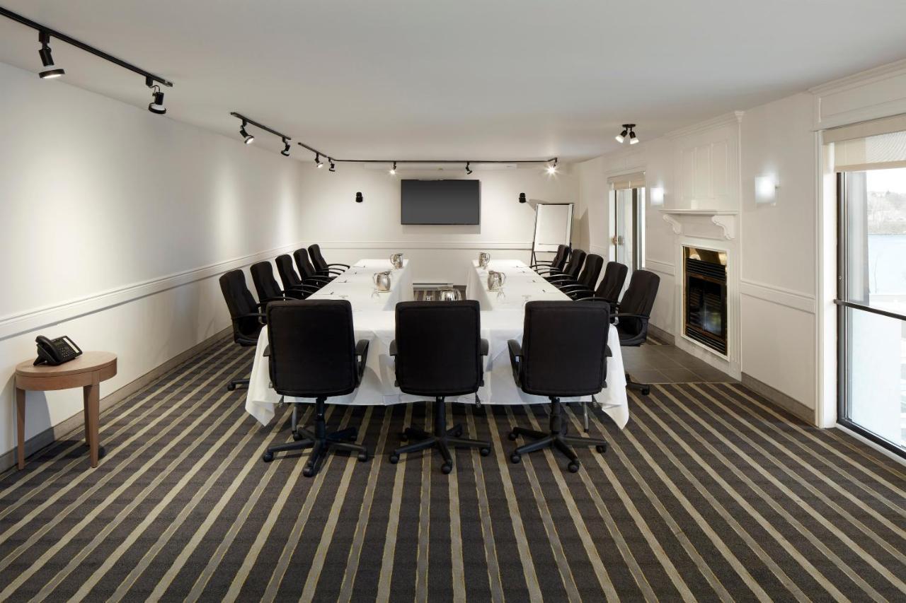 Hotel Rive Gauche Beloeil Экстерьер фото